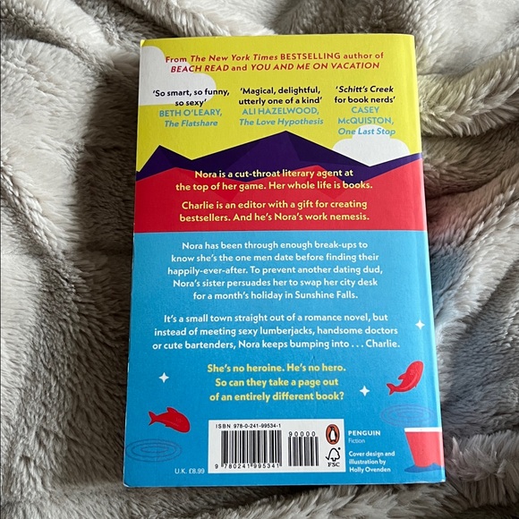 Emily Henry - Book Lovers UK Print - Picture 3 of 4